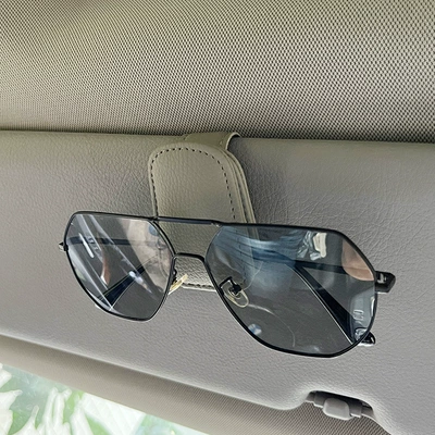 Car-Mounted Glasses Clip, Glasses Holder, Car Glasses Clip/Bill Clip - grey