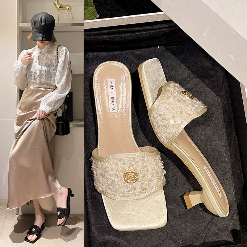 Летние модные тапочки, стиль Chanel, год 2025
