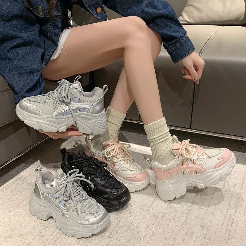 Scarpe da papà da donna 2024 nuova moda primaverile retrò piccole scarpe sportive con lacci alte con suola spessa_voghion.com