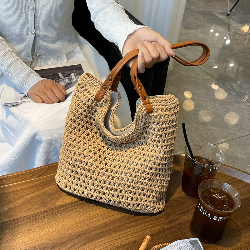 Handheld straw small small bag one shoulder, beach shoulder bag