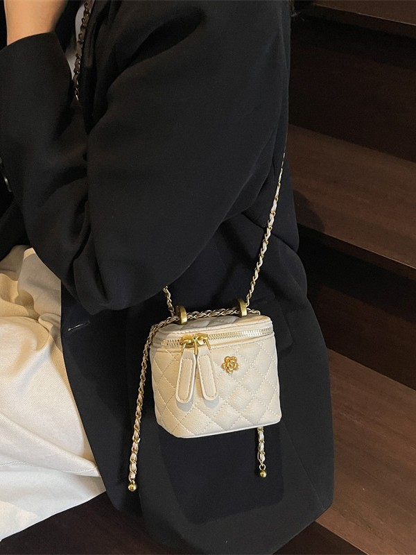 Bolsa de viento de fragancia transfronteriza para mujeres 2025 nueva moda versátil mini bolso cuadrado de alta calidad sensación exquisita cadena mochila