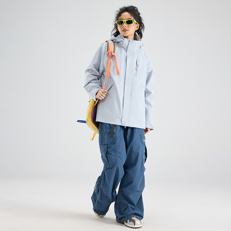 Outdoor assault clothing women's 2025 new small three-in-one outdoor mountaineering clothing windproof waterproof women's coat