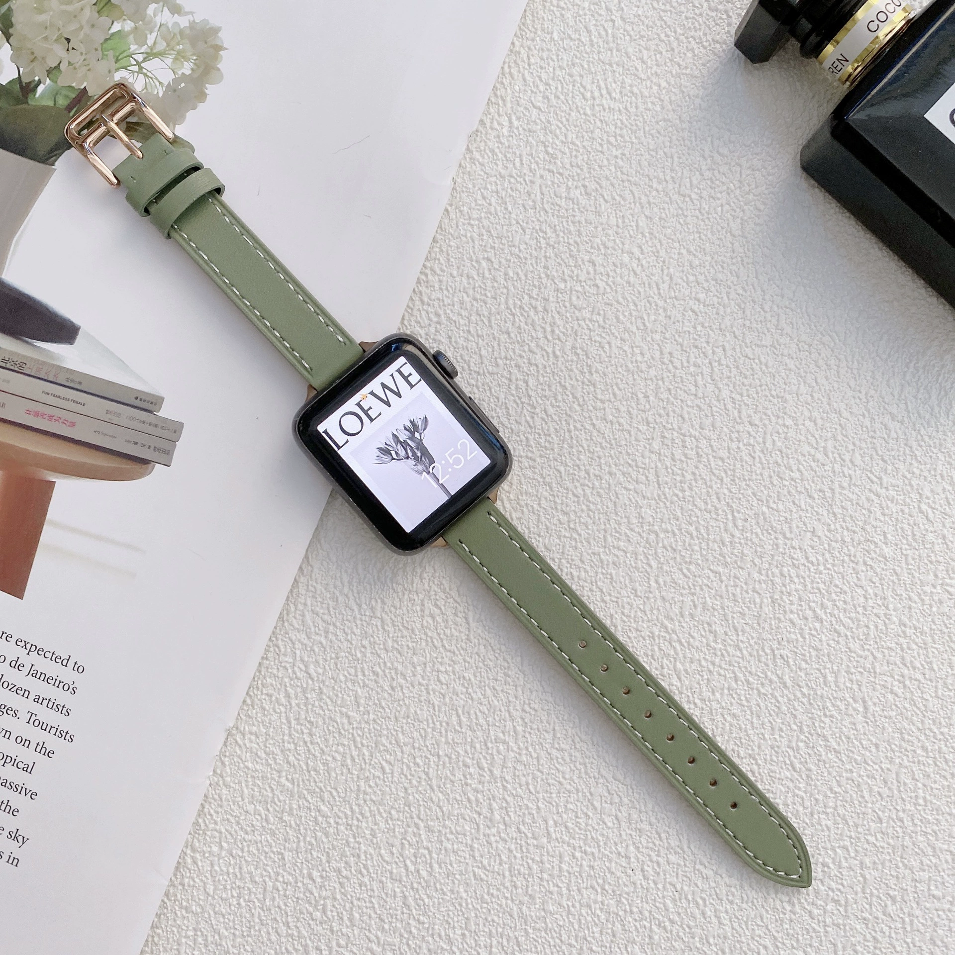 Подходит для Apple Watch Applewatch9 Простая кожаная ремешок iWatch876Se5432 поколение автомобиль тонкая модель