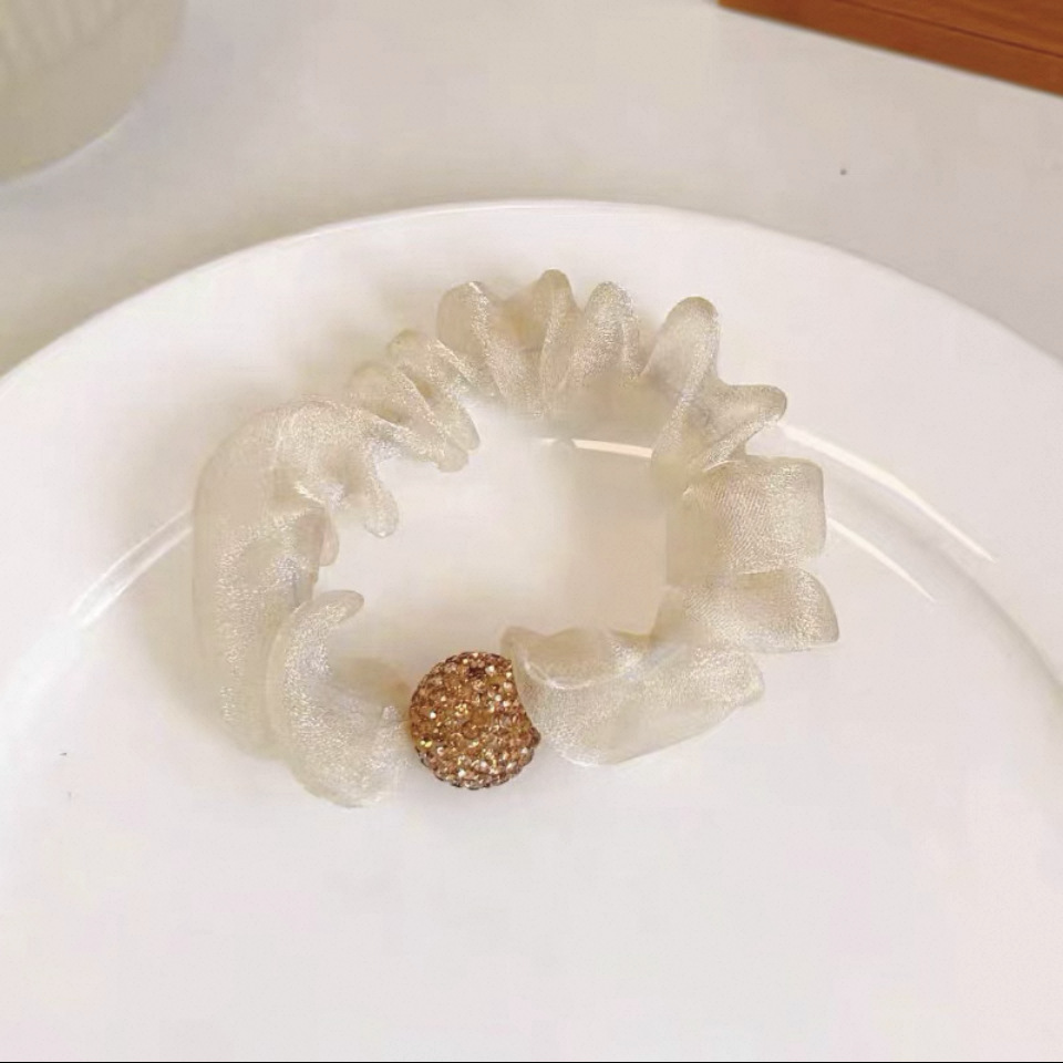 메쉬 오프화이트