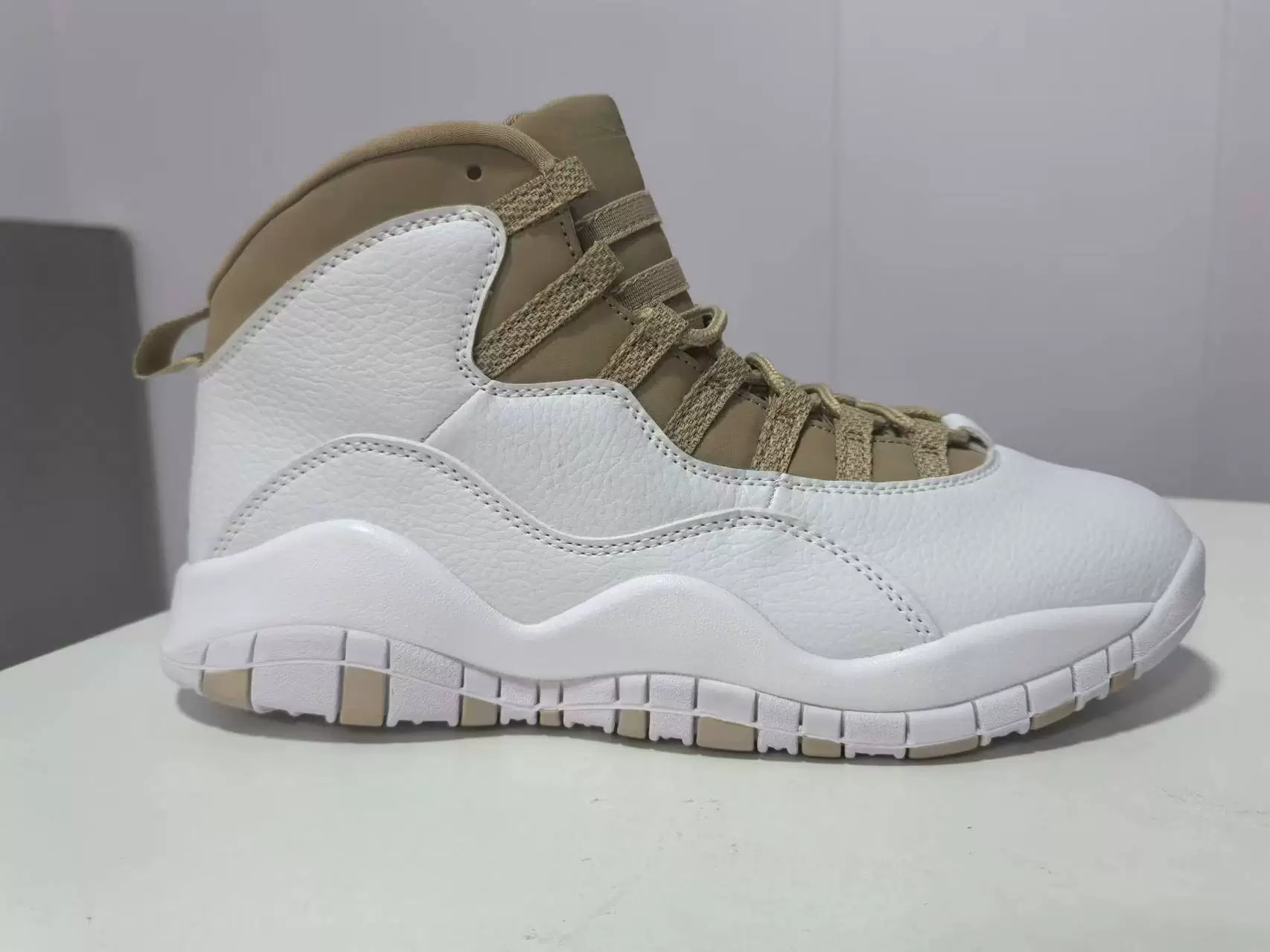 Качественные спортивные баскетбольные кроссовки Air Jordan для мужчин и женщин