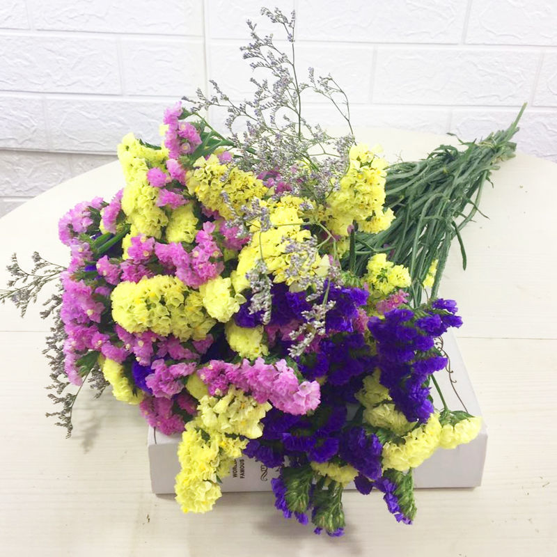 짙은 보라색, 분홍색, 노란색 + 연인의 풀 30개 - 둥근 배꼽 꽃바구니는 포함되지 않음