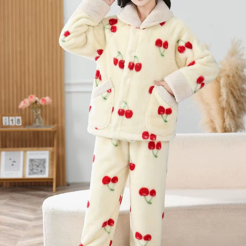 Комплект-пижама из кораллового флиса с вишней свободный утеплённый