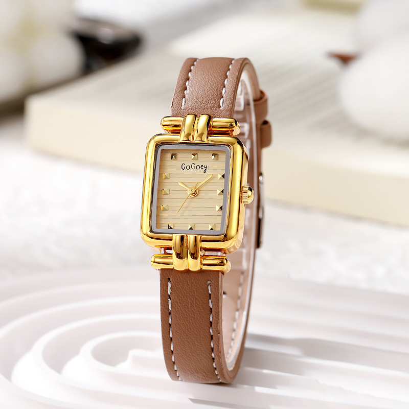 新型のレトロな小さい四角形の女性の腕時計の女性の時計のシンプルなローマのレトロなベルトの高級感の軽い贅沢な生放送の爆発金