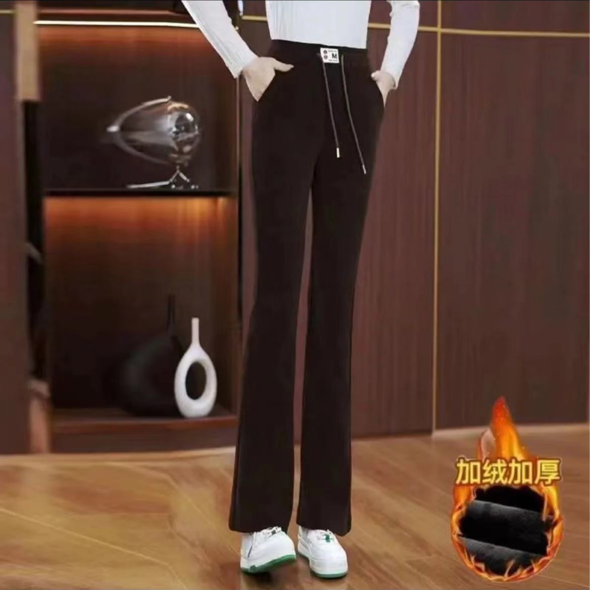 厚い北極の毛の小さいラッパのズボンの2025秋冬の新型のハイウエストのベルベットの保温のカジュアルな女性のズボン