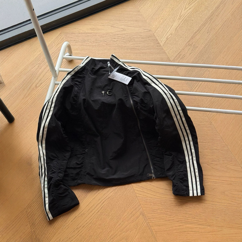 Cross-border co-branded THUG CLUB autumn and winter sports jacket with stand-up collar and metal logo, versatile woven couple's top Cross-border co-branded THUG CLUB autumn and winter sports jacket with stand-up collar and metal logo, versatile woven couple's top