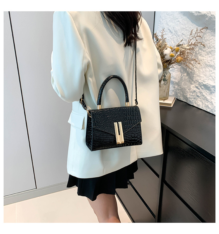 Bellissima, personalizzata, alla moda, borsa a tracolla singola lucida e alla moda da donna, modello 2024, casual e_voghion.com