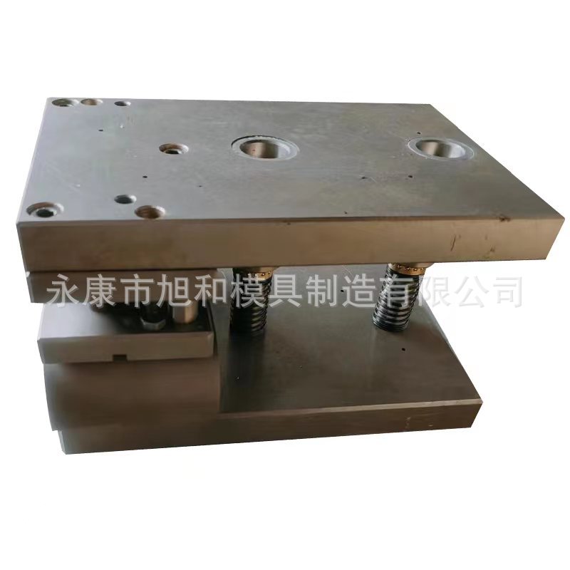 五金冲压拉伸件铝冲压件 电器模具 切口 五金模具 模具制造