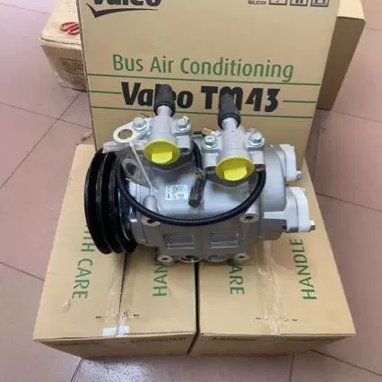 原厂Valeo TM43大巴客车空调压缩机24V Z0014167C T9476101
