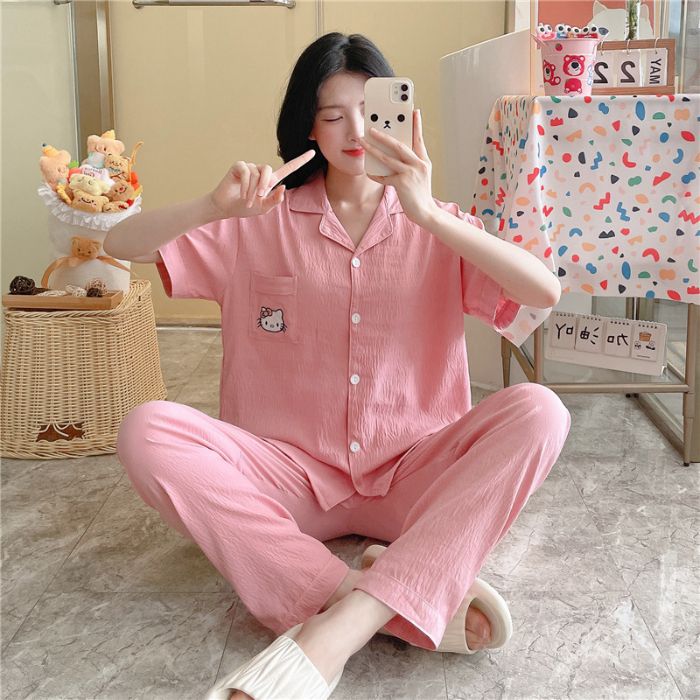 Pijamas transfronterizos al por mayor para mujer nube algodón otoño verano rebeca solapa pantalones de manga corta traje de servicio a domicilio simple y cómodo