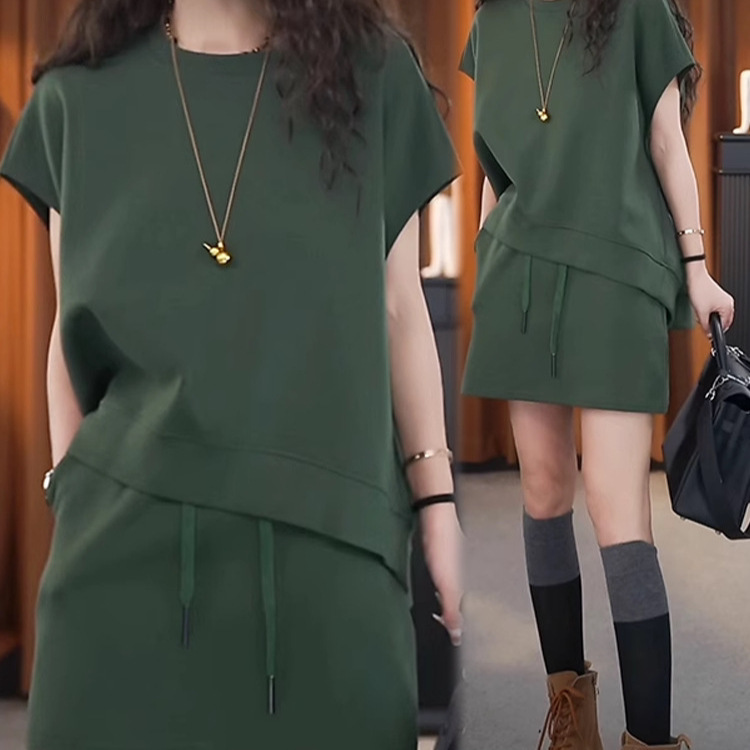Plus-Size Women's Extra-Large Size 150kg Casual Suit, New Summer Style, Loose-Fitting, Age-Reducing Short-Sleeve Short Skirt Sports Two-Piece Set Plus-Size Women's Extra-Large Size 150kg Casual Suit, New Summer Style, Loose-Fitting, Age-Reducing Short-Sleeve Short Skirt Sports Two-Piece Set