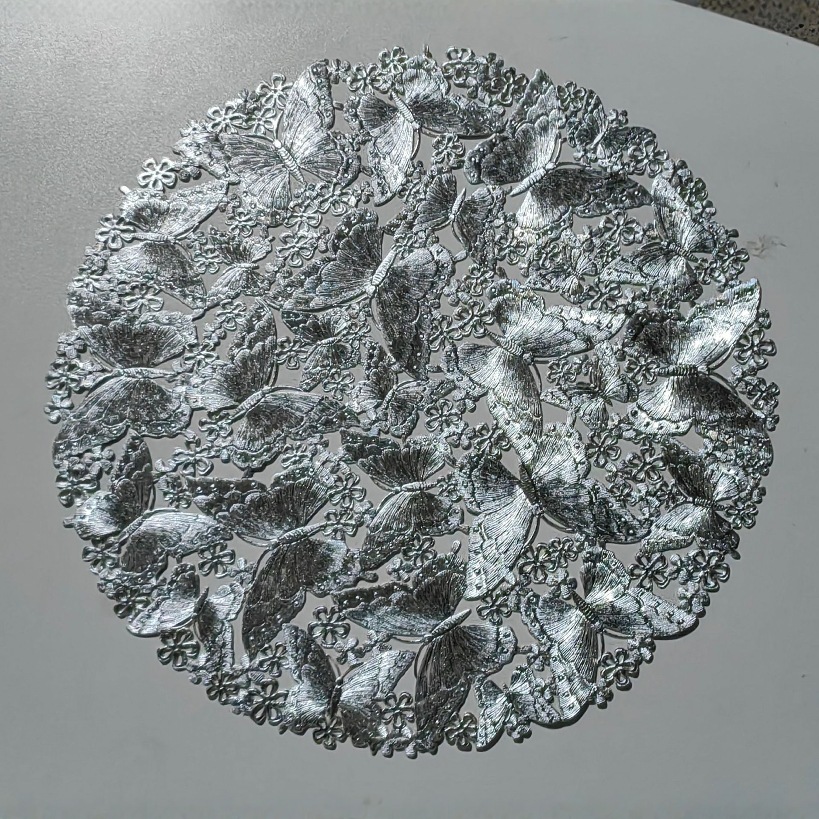 Mantel de mesa de arte para el hogar Mantel de mesa de pvc de mariposa Creativo impermeable, a prueba de aceite, anti-escaldado, almohadilla de aislamiento térmico, almohadilla decorativa hueca, mantel redondo