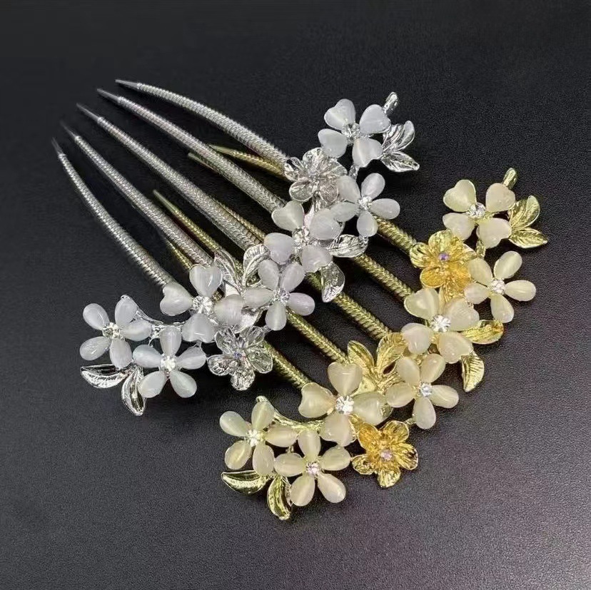 Korean Version Alloy Water Diamond Headpiece for Brides, Hair Comb Insert for Women, Versatile Updo Hair Accessories, Cross-border Manufacturer Wholesale