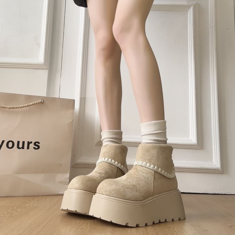 Botas de nieve de suela gruesa mujeres otoño y invierno 2025 nuevas botas blancas delgadas botas burkin medias y botas cortas