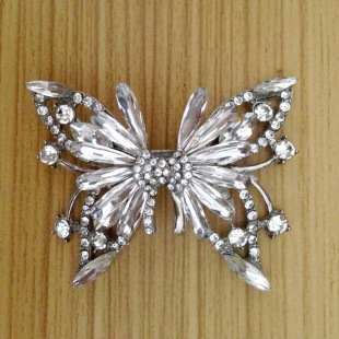 Source factory direct cross-border supply of metal diamond shoe flower shoe buckle shoe accessories accessories butterfly shoe accessories