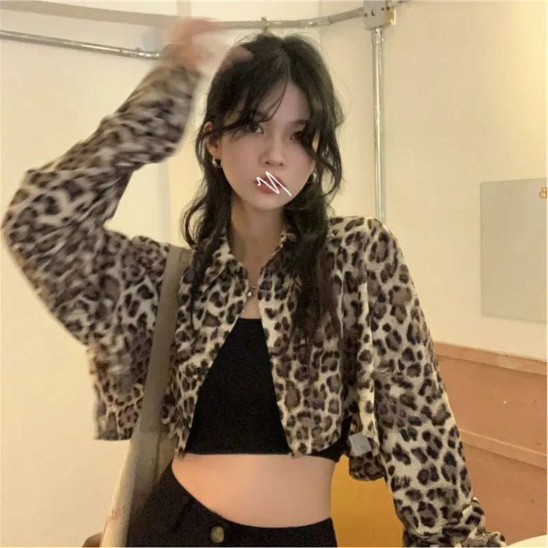 Leopard Print Small Coat Women's Spice Girls Short Outer Cardigan Thin Long-sleeved Sunscreen Top 2021 Summer New Arrival Leopard Print Small Coat Women's Spice Girls Short Outer Cardigan Thin Long-sleeved Sunscreen Top 2021 Summer New Arrival