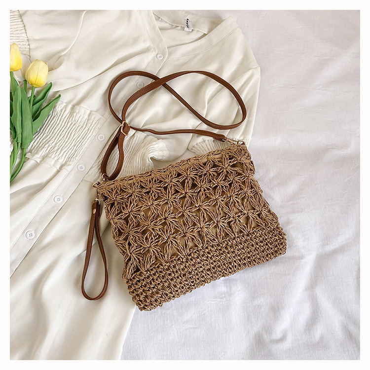 Women's Spring&Summer Straw Solid Color Vacation Zipper Shoulder Bag Straw Bag display picture 4