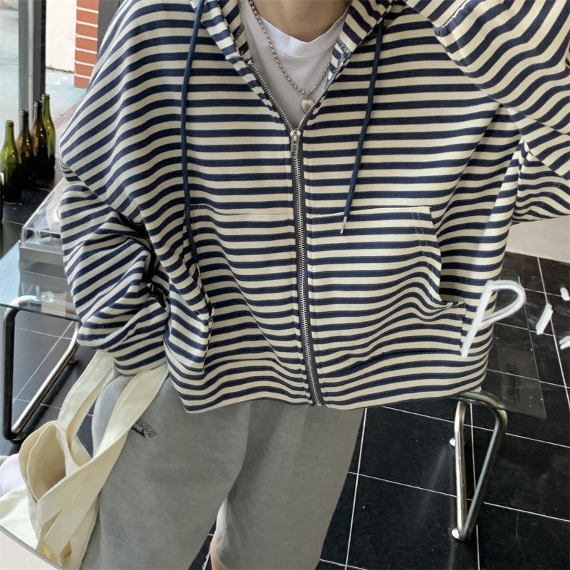 455g Weight Long Sleeve Sleeve Length Zipper Placket Type Polyester Fabric Type Short Top Length Hoodie Tops Type Casual, Daily Occasion Hooded Neckline Regular Fit Fit Type Stripe Pattern Spring, Autumn Season Women's Gender Casual, Streetwear Style Women's Casual Streetwear Stripe Zipper Hoodie 2
