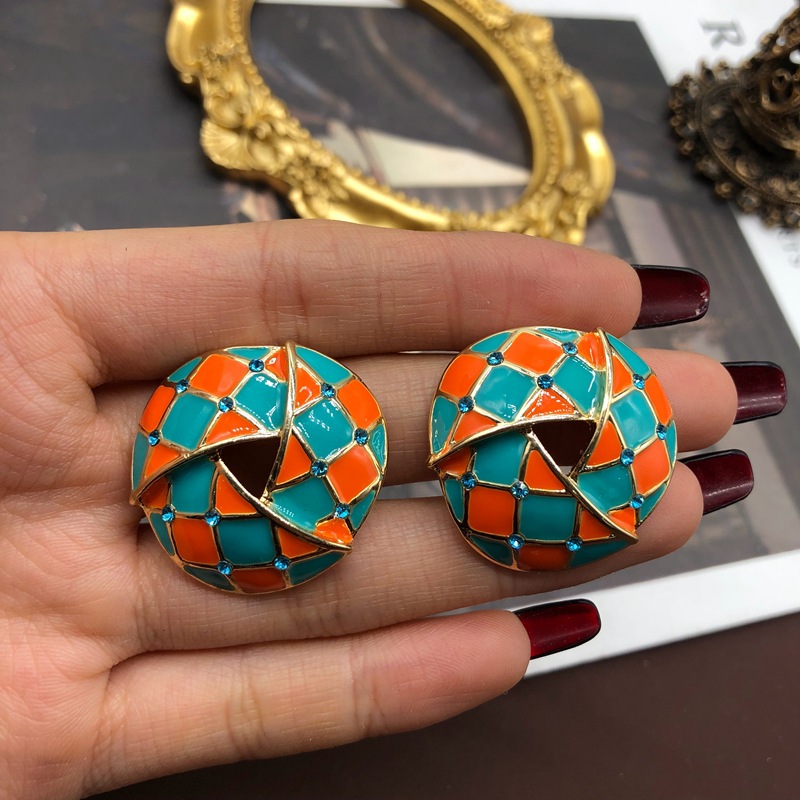 Women'S Gender Enamel Design Retro Style 1 Pair Retro Geometric Plaid Alloy Enamel Women's Ear Studs