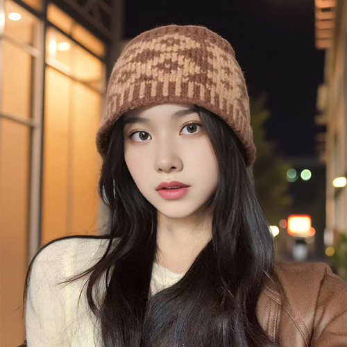 Designer high-end vintage plaid knitted fisherman women's winter retro all-match warm ear protection woolen hat