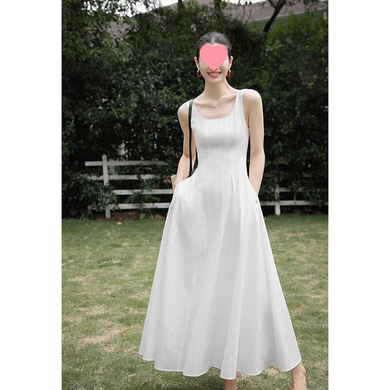 Plum Blossom U-Neck Blue Strap Long Dress Summer Vacation Sleeveless Waist-Cinching A-Line Large Hem Tank Dress for Women Plum Blossom U-Neck Blue Strap Long Dress Summer Vacation Sleeveless Waist-Cinching A-Line Large Hem Tank Dress for Women