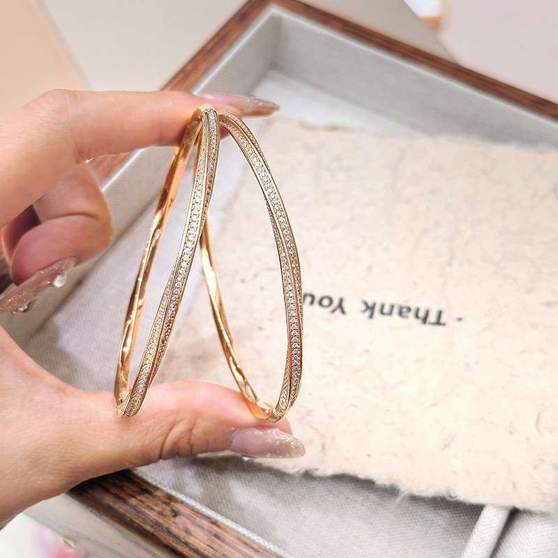 Pulsera de lujo color oro champán con diamantes, diseño de hueso de serpiente, colección exclusiva para exportación transfronteriza, modelo nuevo 2025