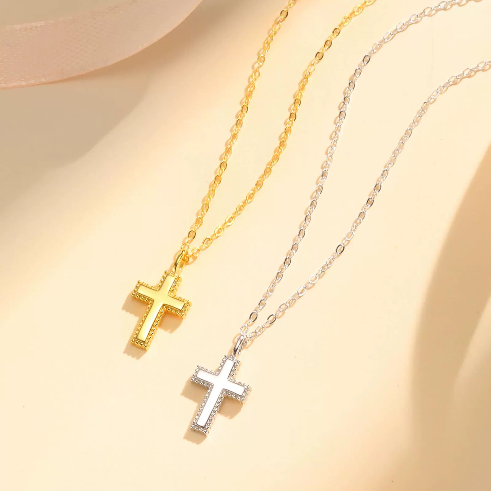 Trend necklace stainless steel, universal pendant, small design chain for key bag , European style, simple and elegant design, trend of season