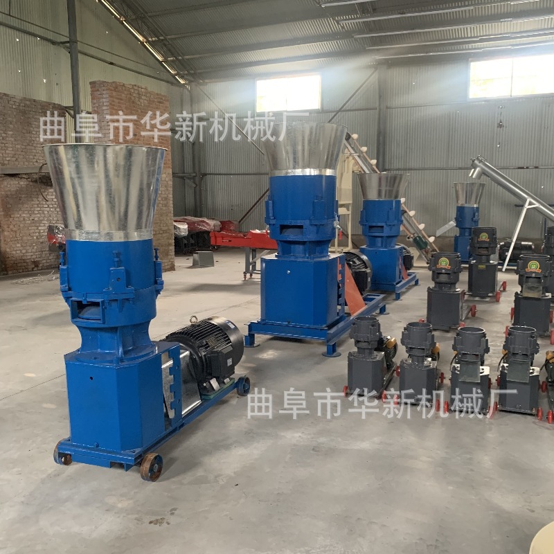 猪兔饲料颗粒机多功能鸡鸭饲料制粒机柴油家用电豆杆玉米造粒机