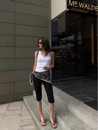 Wholesale Source Non-Returnable American Retro Style 3/4 Cycling Pants 26 Spring Capri Pants/Yoga Leggings
