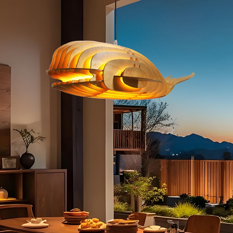 Chinese-style creative whale-shaped dining chandelier for restaurants, Southeast Asian hot pot restaurants, and homestay villas, wooden fish-shaped chandelier