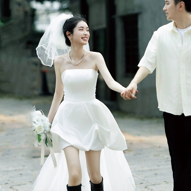 Fashionable Satin Short-Front Long-Back Wedding Dress Engagement Gown for Outdoor Travel Photography Lawn Wedding