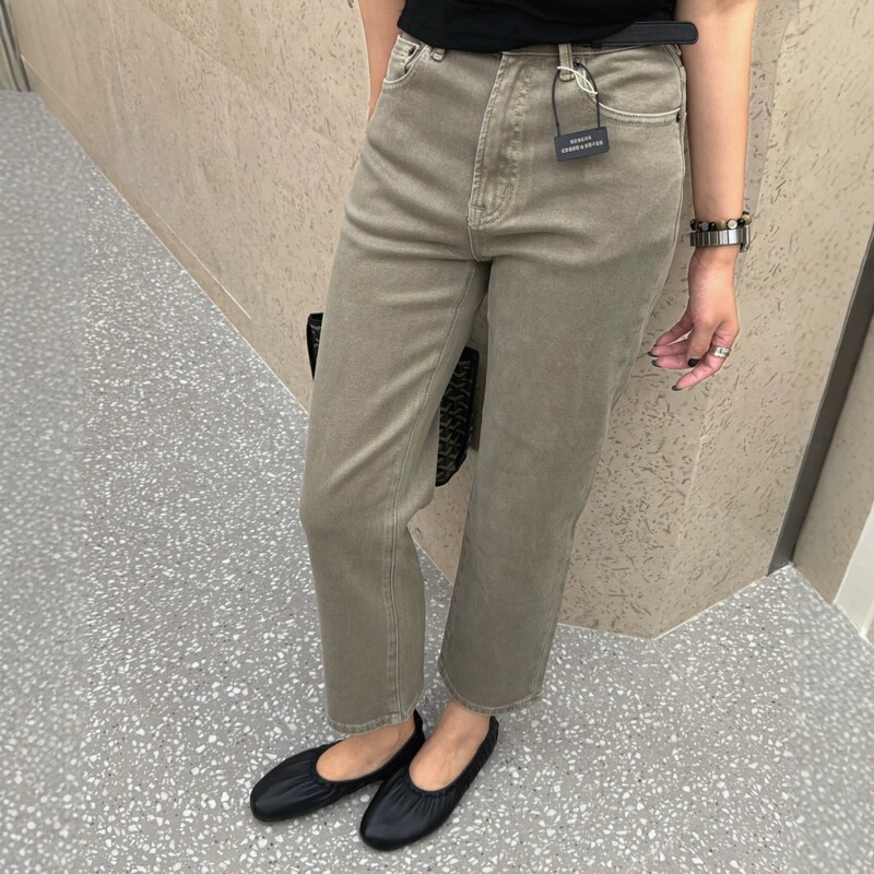 Bean Milk Latte Pants~High-elastic denim fabric, garment-dyed and enzyme-washed straight-leg jeans for women, autumn collection H083104 Bean Milk Latte Pants~High-elastic denim fabric, garment-dyed and enzyme-washed straight-leg jeans for women, autumn collection H083104