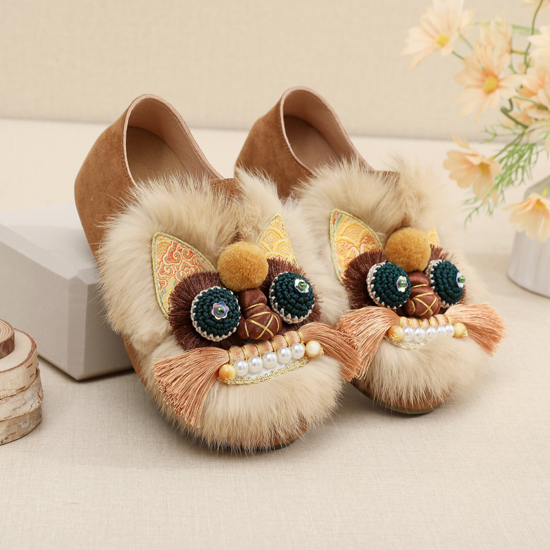 Old Beijing-style cloth shoes, ethnic-style Birkenstock sandals, slip-on shoes, Chinese-style tiger-head shoes, adult shoes with traditional embroidery