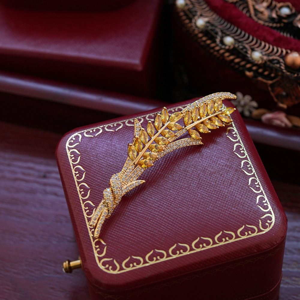 Spilla Feng Mai Sui, ottone placcato oro che preserva il micro intarsio di zirconi, spilla di alta qualità_voghion.com