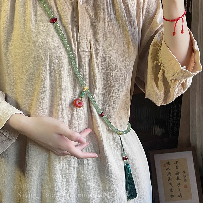 Long red agate necklace from pearl