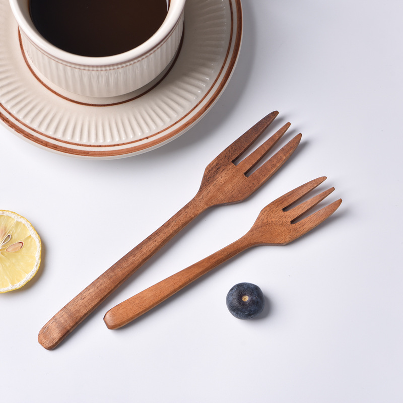 Mango largo traje de cuchara de madera al por mayor hogar café japonés tamaño lovesick cuchara de madera tenedor cuchara logotipo imprimible