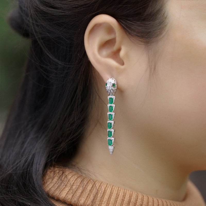 Troncal nueva personalidad espíritu serpiente cultivo color tesoro traje S925 plata con incrustaciones cultivo esmeralda serpentina collar anillo mujer
