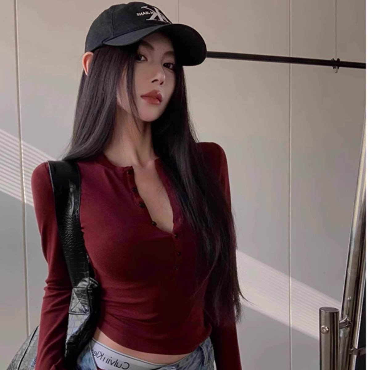 American Spice Girls Half-open-collar Red White T-shirt Women's Inner Base Shirt V-neck Long-sleeved Top Trendy