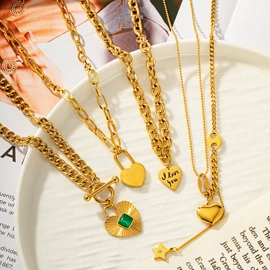 耳环;项链;戒指