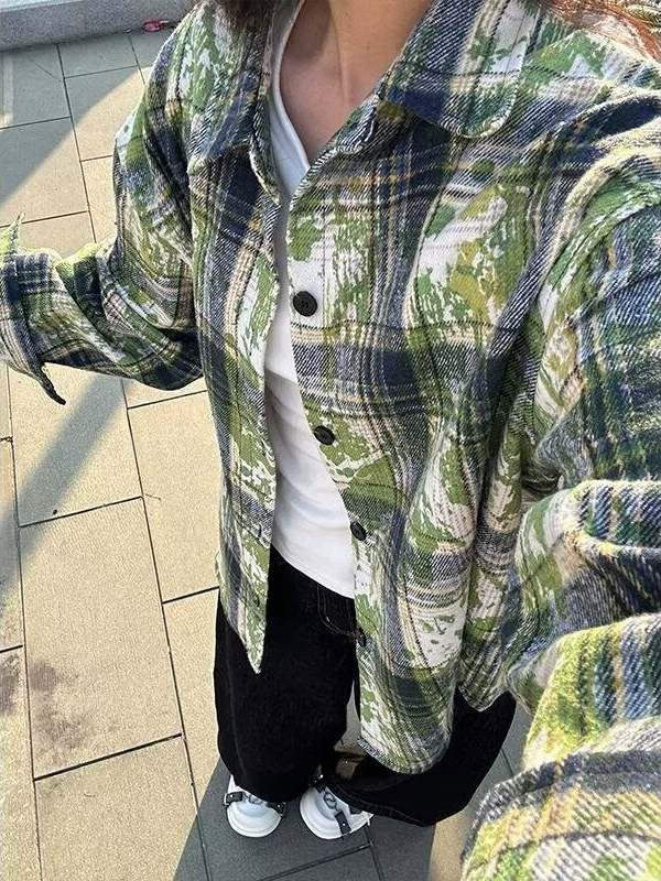 Retro green autumn shirt, American style, oversize