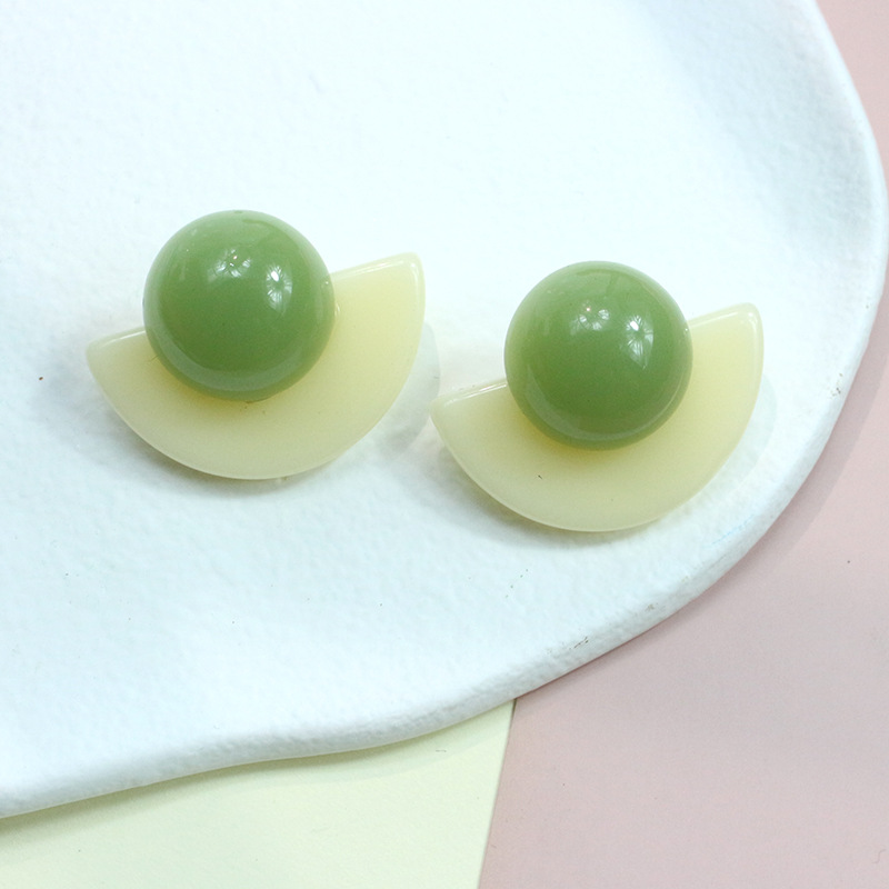 1 Pair Retro Semicircle Arylic Womenu0027S Ear Studs