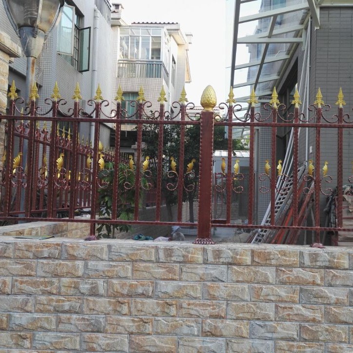 批发室外围墙红古铜安全防护栏新农村铁艺栏杆阳台护栏建设防攀爬