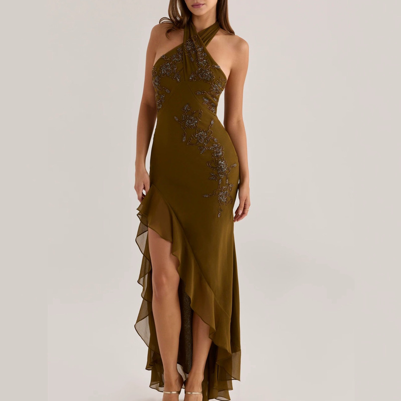 European and American 2026 Autumn New Beaded Embroidered Halter Neck Ultra-Long Dress Light Formal Dress R10-A764 European and American 2026 Autumn New Beaded Embroidered Halter Neck Ultra-Long Dress Light Formal Dress R10-A764