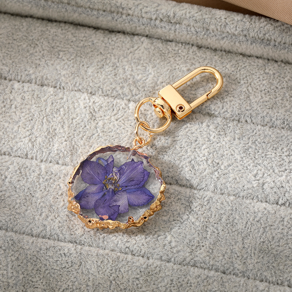 30g Weight Bag Pendant, Keychain Classification 1 Piece Quantity Holiday Occasion Dried Flower Material Flower Pattern Women's Gender Epoxy Design Pastoral Style Pastoral Flower Dried Flower Epoxy Women's Bag Pendant Keychain 1