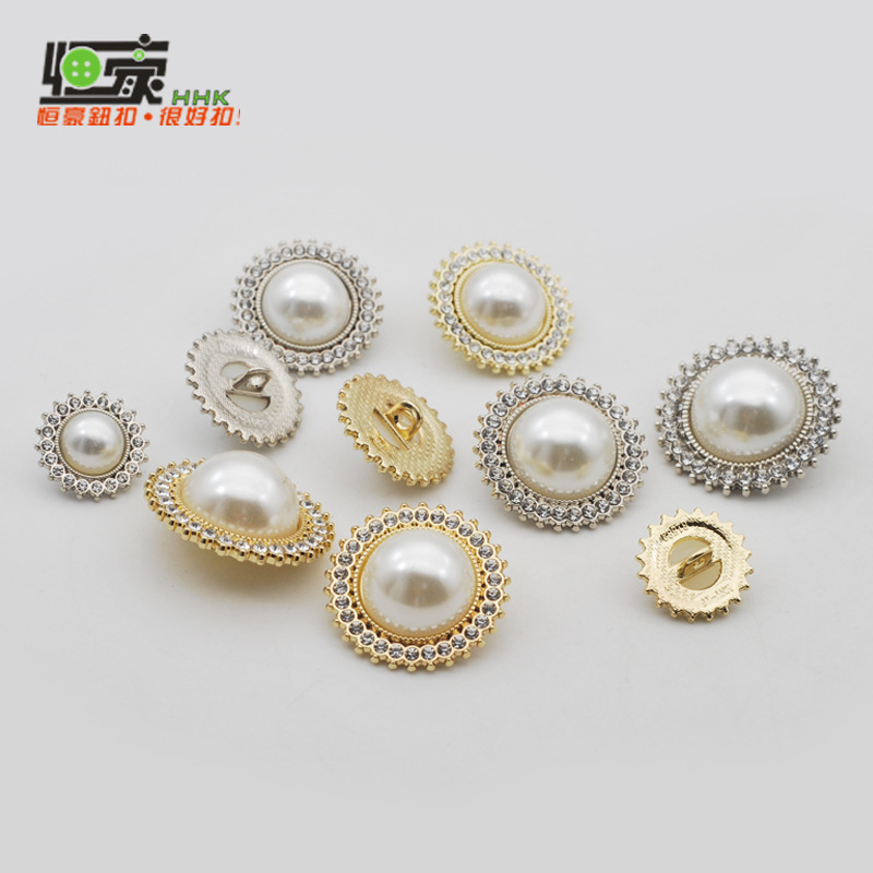 批发金属钮扣纽扣扣子贴钻镶钻珍珠花朵合金扣大衣扣时装扣手缝扣