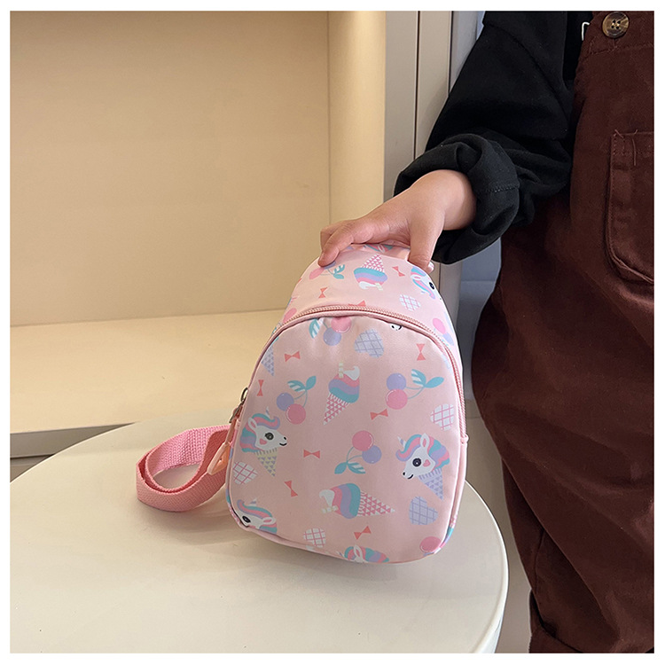 Spring new cute and versatile kindergarten bags, trendy, casual and fashionable cartoon children's chest bag and crossbody bag undefined